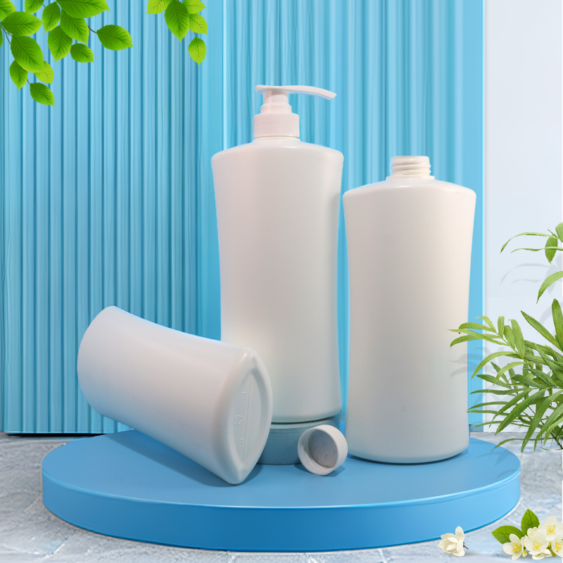 SJE0003 750ml PE异形瓶 白底实拍