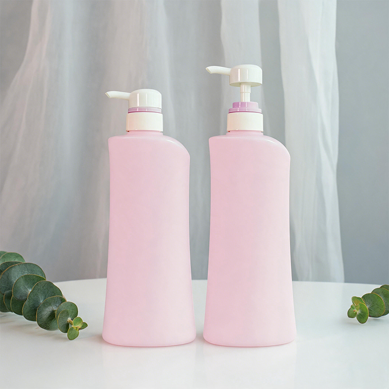 SJE0091 750ml PE圆肩瓶 白底实拍