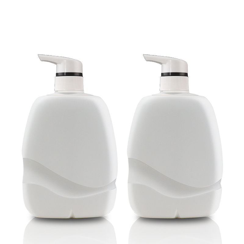 SJE0124 600ml PE矮胖罐 白底实拍