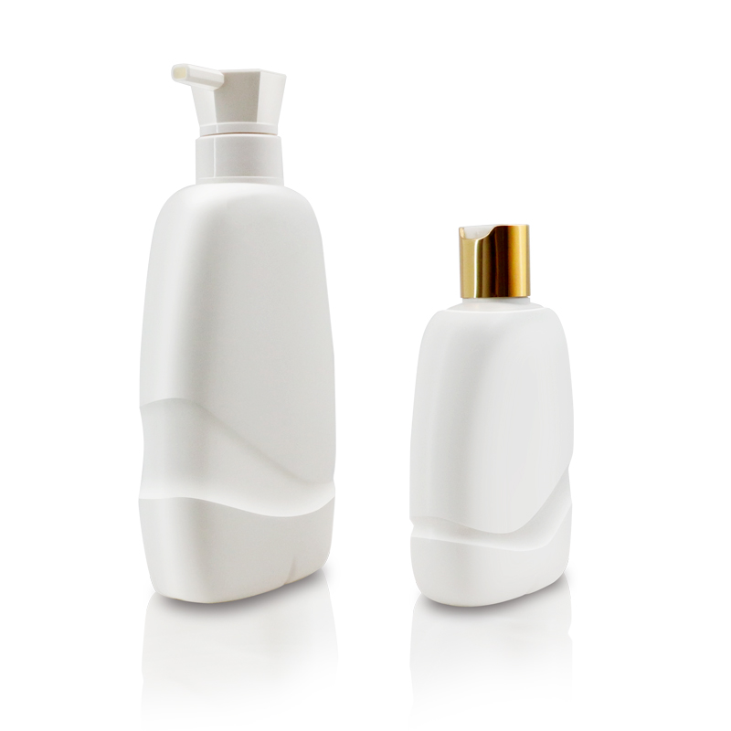 SJE0142 650ml PE异形瓶 白底实拍
