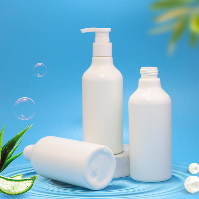 SJE0186 260ml PE圆肩瓶 白底实拍