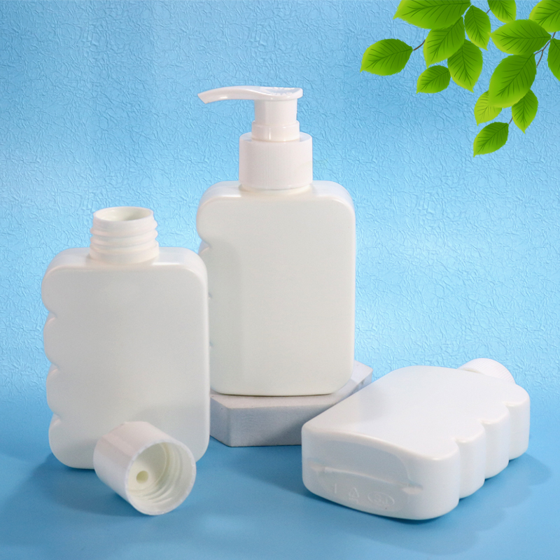 SJE0214 125ml PE矮胖罐 白底实拍