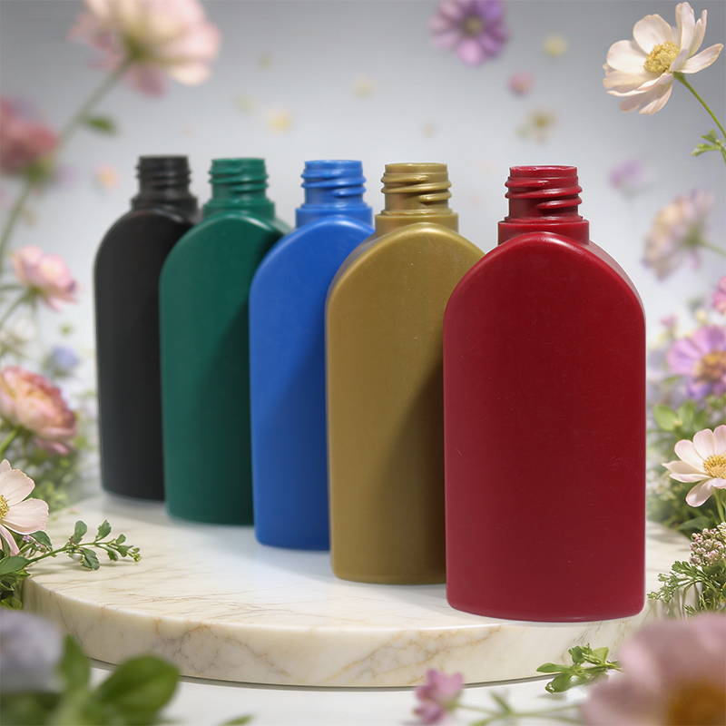 SJE0215 100ml PE圆肩瓶 白底实拍