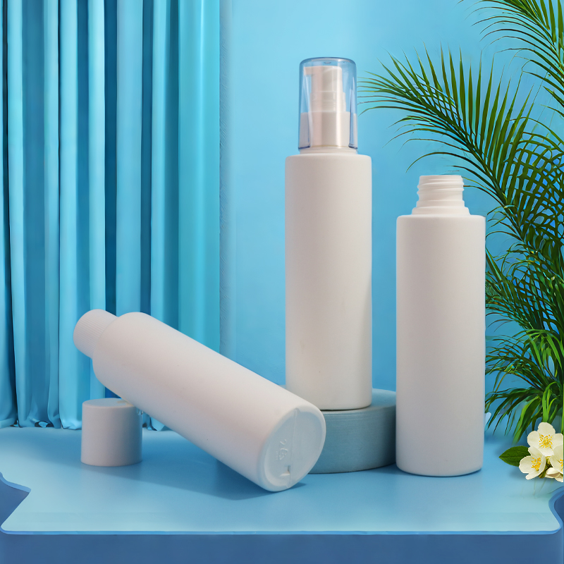 SJE1813 150ml PE直身瓶 白底实拍
