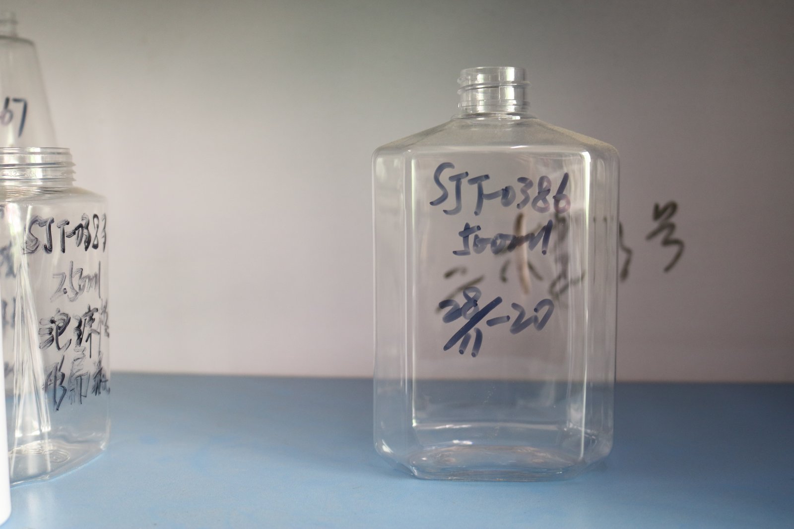 SJT0386 500ml PET定制瓶型 白底实拍